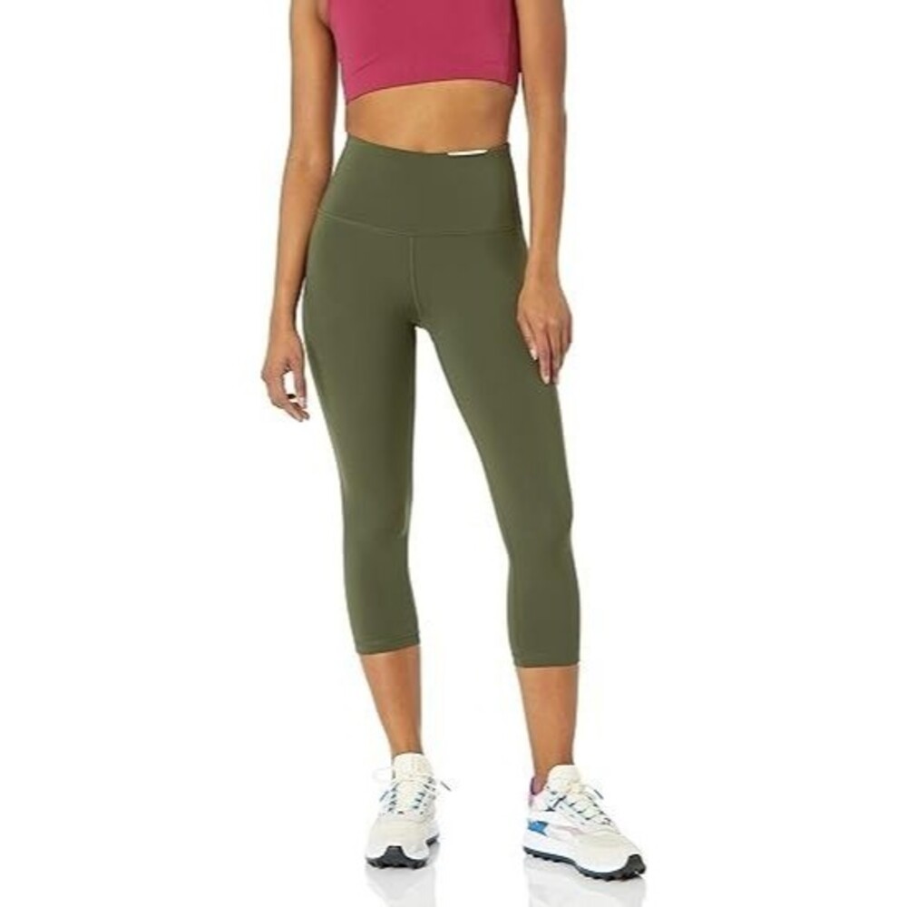 Sexy Amazon Essentials Women's Capri Leggings XX-LARGE Olive Green High Waist